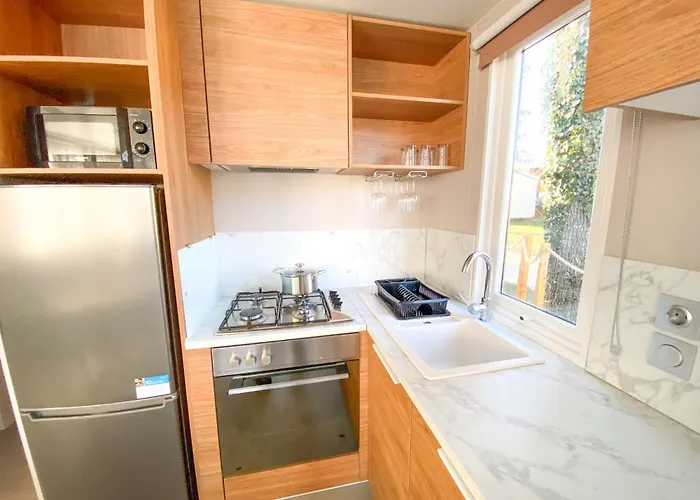 Soleil Levant - Camp La Belle Vie *